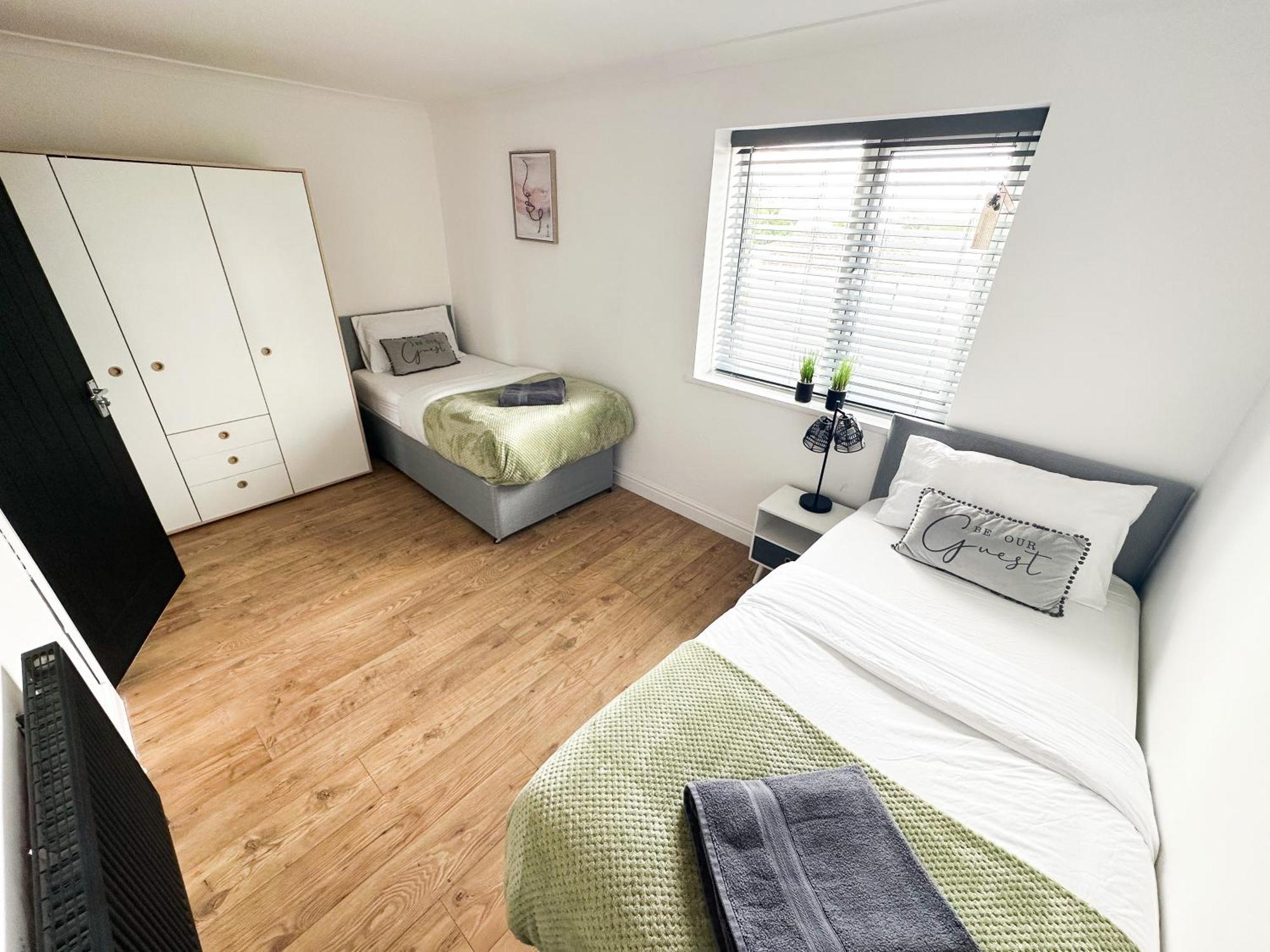 Nec-Airport-Hs2- 4Min Drive To Nec Villa Marston Green Exterior photo